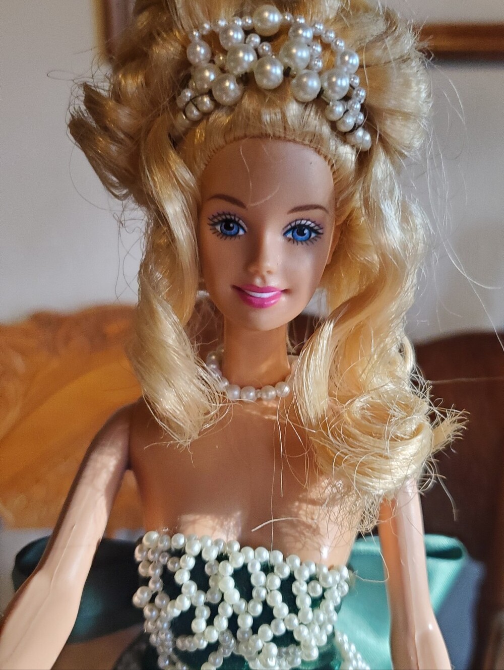 Vintage Barbie With Custom-made Beaded Gown And Accessories - Picture 5 of 14